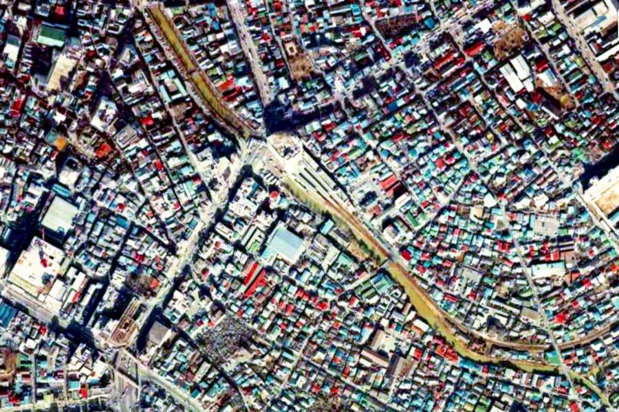 1975年頃の「中央前橋駅」周辺の航空写真（画像：国土地理院）