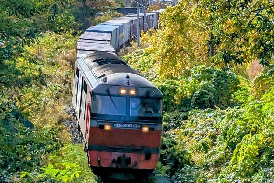 貨物列車（画像：写真AC）
