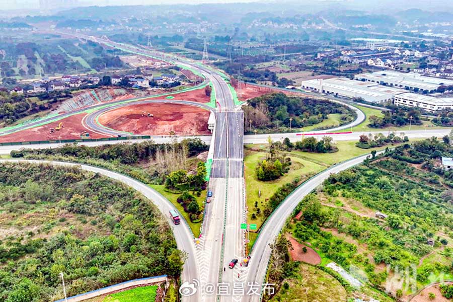 湖北省で開通した高速道路の様子（画像：宣昌市）