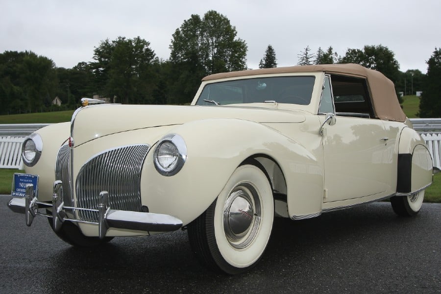 1940年型リンカーン・コンチネンタル。正式な車名はリンカーン・ゼファー・コンチネンタル。エドセル・フォードが全てにわたって指揮を執り、開発されたフラッグシップ（画像：矢吹明紀）