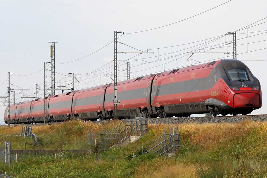 高速列車イタロ。2社以上が切磋琢磨する相乗効果で鉄道利用者が大幅に増加したイタリアはオープンアクセスの成功例のひとつ（画像：橋爪智之）