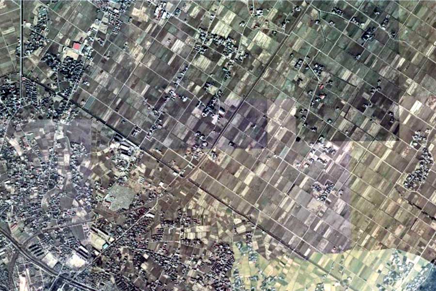 1975年頃の「新八代駅」周辺の航空写真（画像：国土地理院）