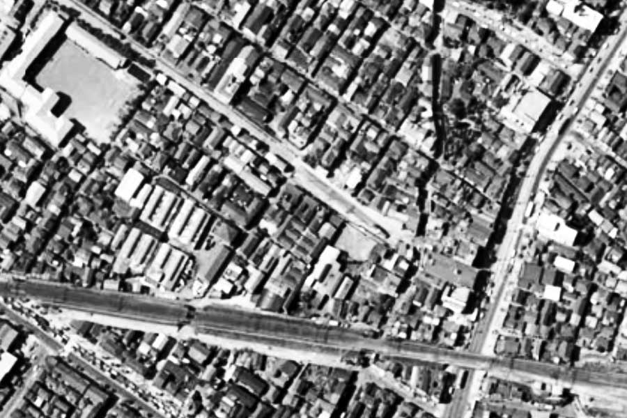 1963年頃の「三ノ輪橋駅」周辺の航空写真（画像：国土地理院）