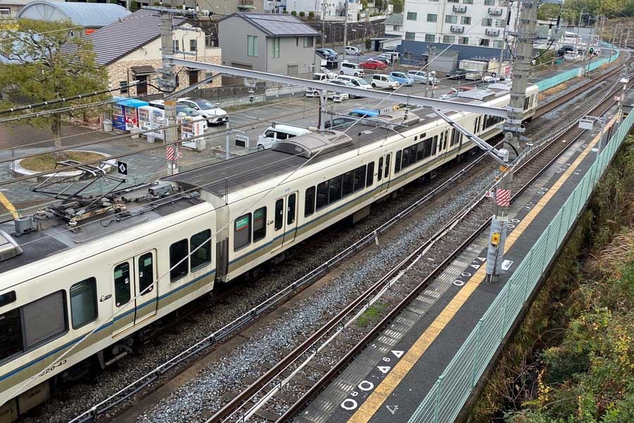 JR東海が周辺でボーリング調査に入った奈良市の平城山駅（画像：高田泰）