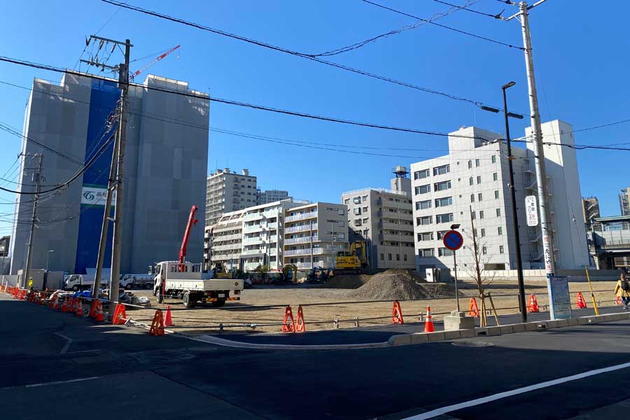 再開発予定地周辺には、既に幾つもの建物があるが、どのような風景になるのだろうか（画像：昼間たかし）