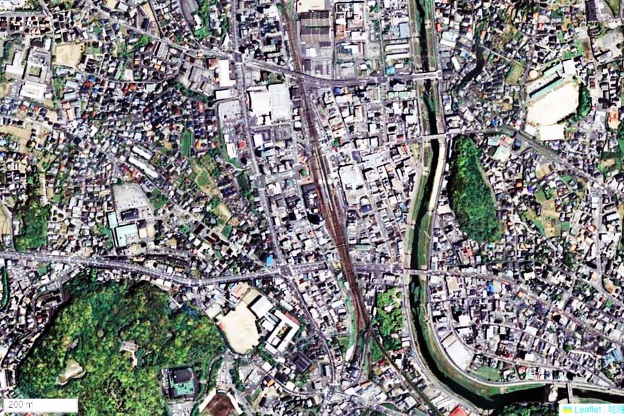 現在の「諫早駅」周辺の航空写真（画像：国土地理院）