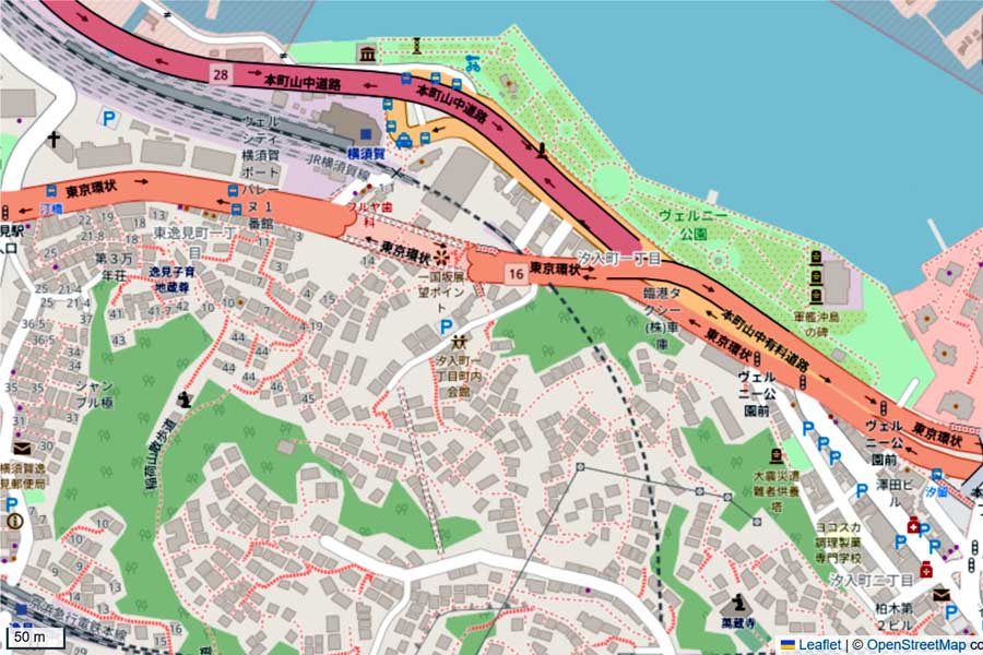 現在の「横須賀駅」周辺の地図（画像：国土地理院）