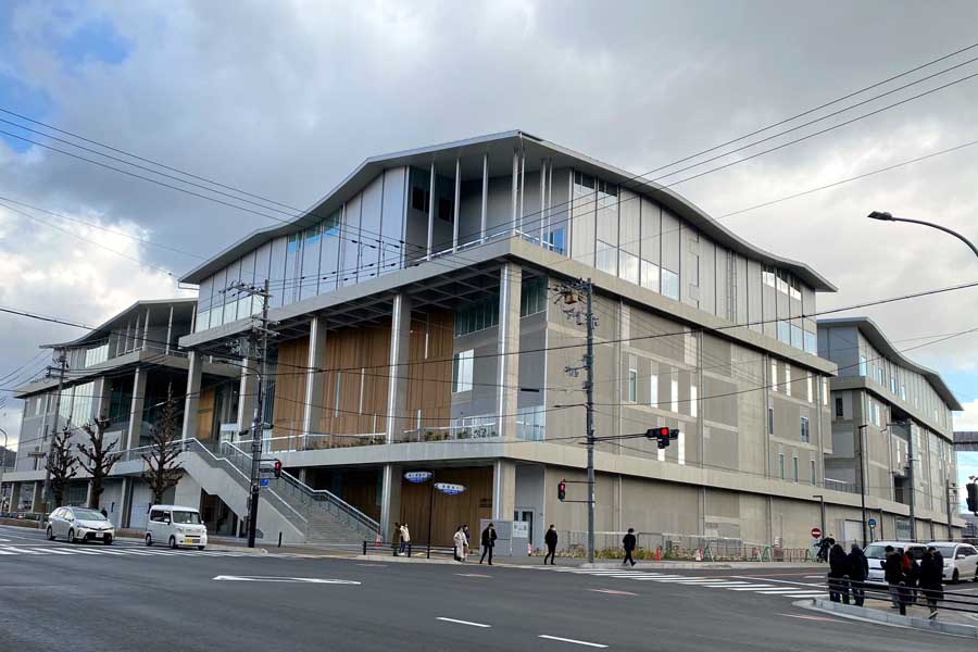 京都市の京都駅東側に移転した京都市立芸術大（画像：高田泰）