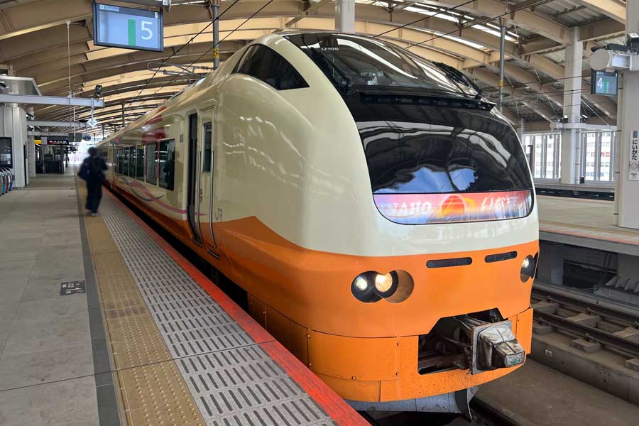 特急「いなほ」（画像：写真AC）