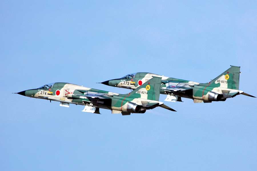 F-1戦闘機(画像:写真AC)