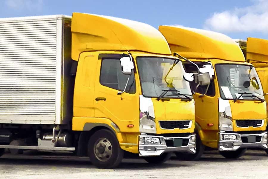 物流トラック（画像：写真AC）