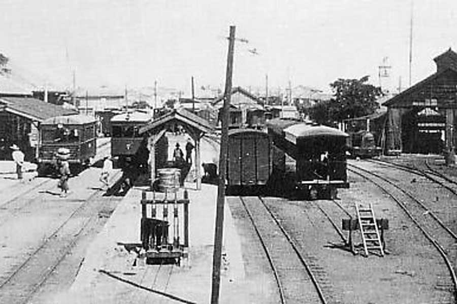 沖縄県営鉄道の那覇駅。現在の那覇バスターミナル