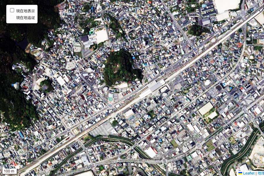 現在の「武雄温泉駅」周辺の航空写真（画像：国土地理院）