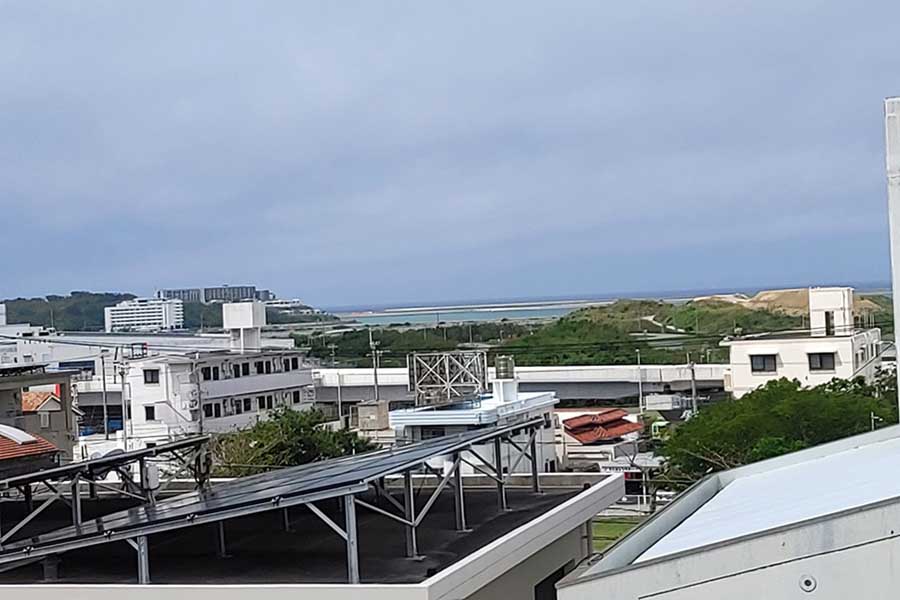 津波警報解除後の沖縄の海（画像：伊波幸人）