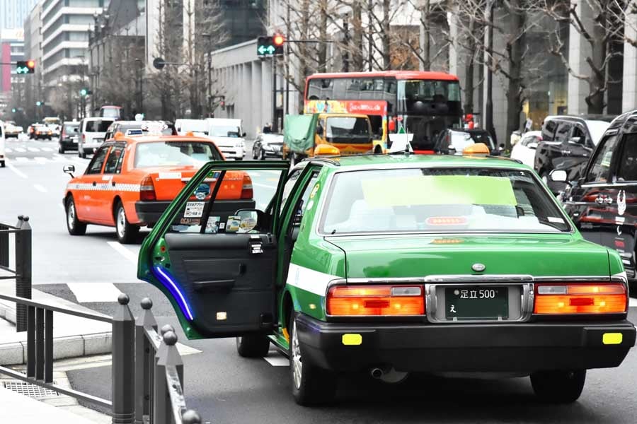 タクシー（画像：写真AC）