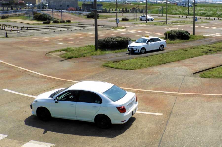 自動車教習所のイメージ（画像：写真AC）