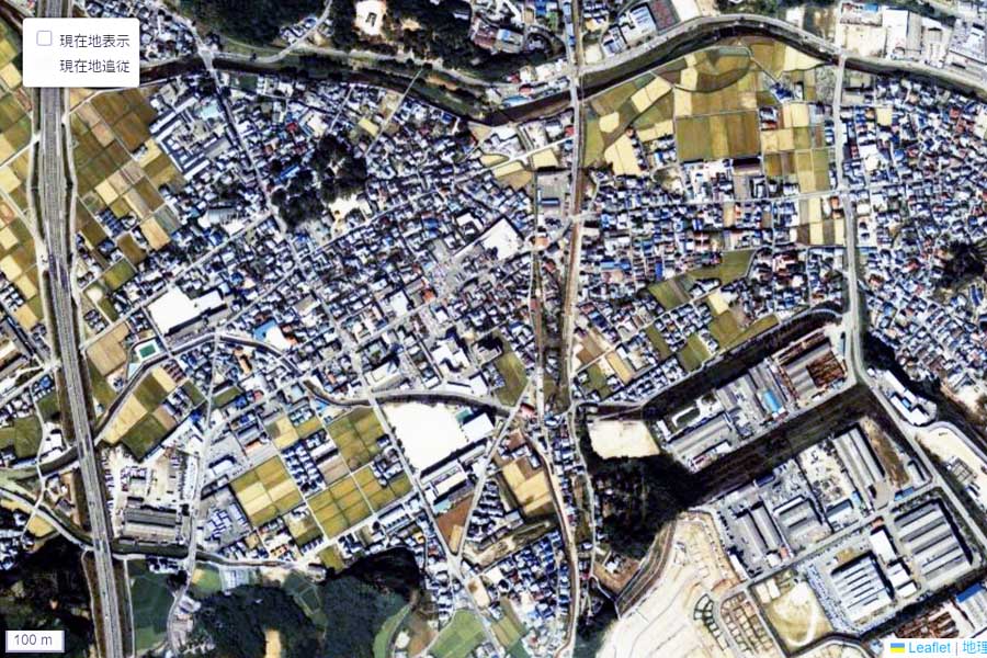 1990年頃に撮影された「宇美駅」周辺の航空写真（画像：国土地理院）