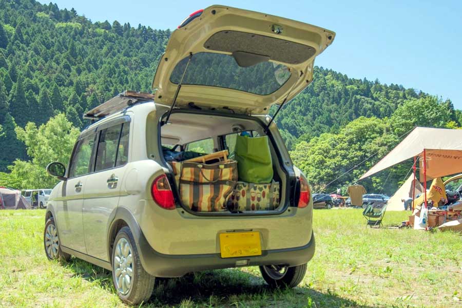 子育て世帯の自動車イメージ(画像:写真AC)