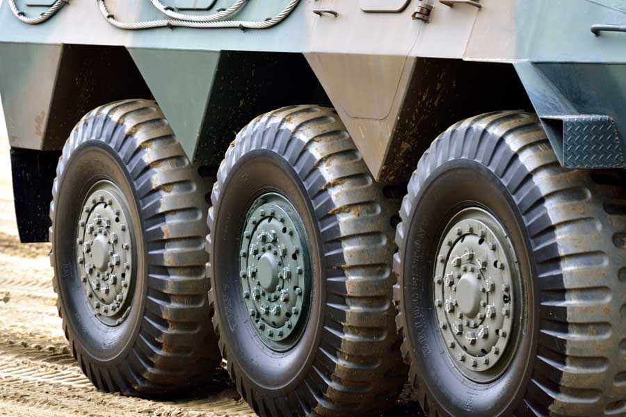 装甲車（画像：写真AC）