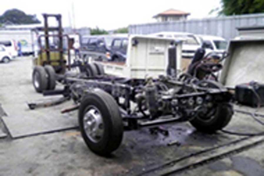 解体された盗難自動車（画像：千葉県警察）