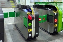 電車トラブルが起きると、ネット民がいつも「駅員の味方」をするワケ