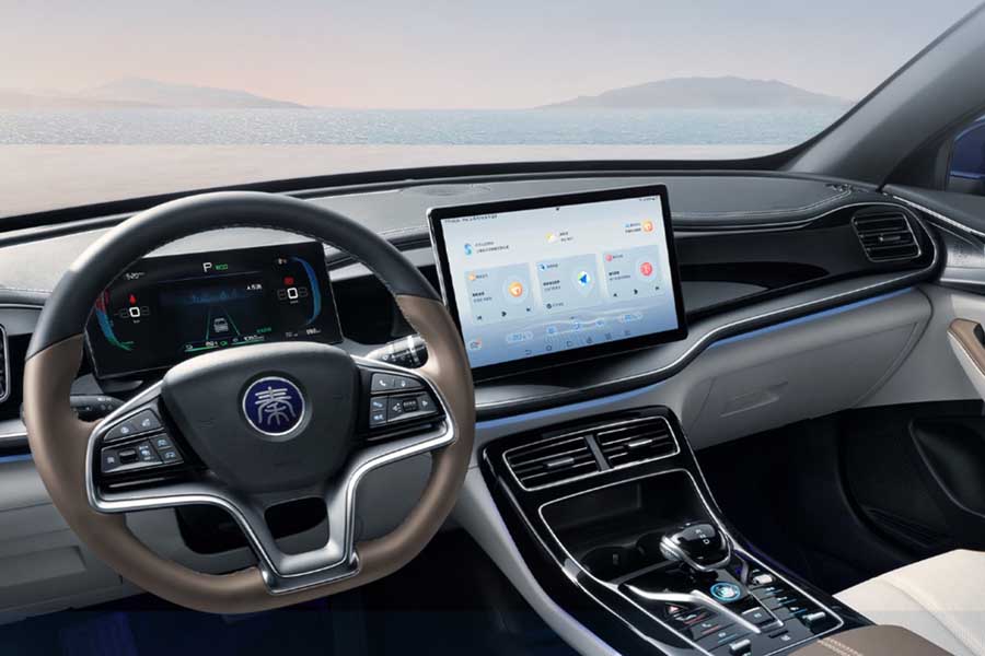 秦 PLUS DM-i栄耀エディション(画像:BYD)