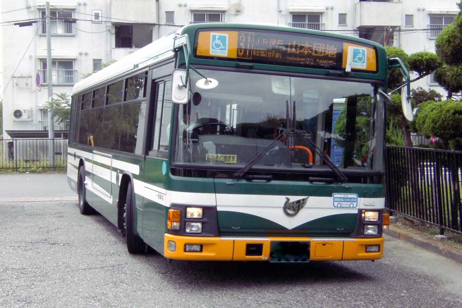 路線バス（画像：写真AC）
