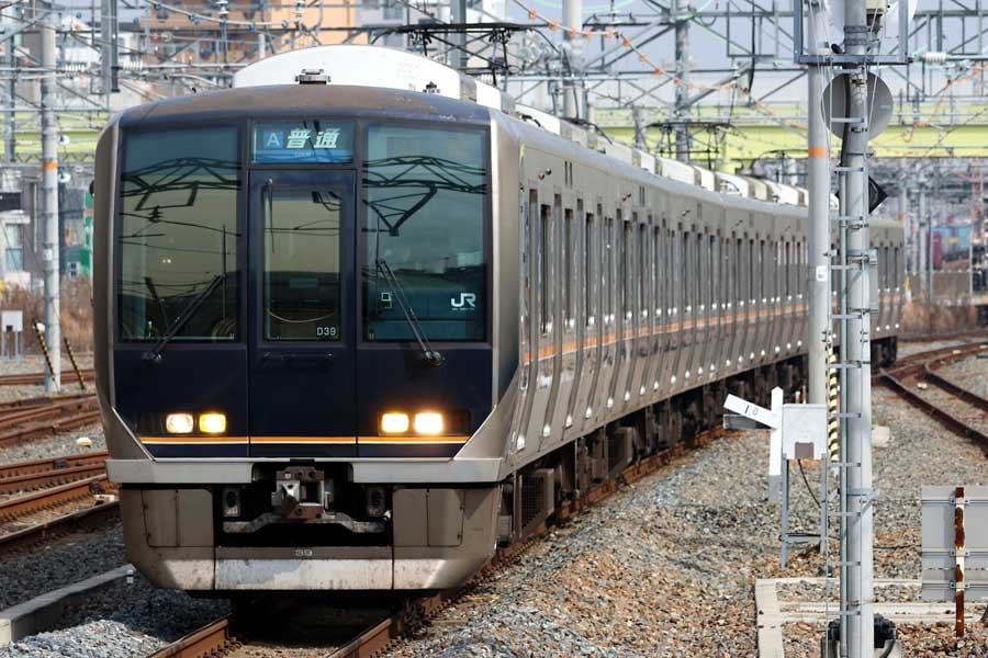 JR西日本の東海道本線（画像：写真AC）