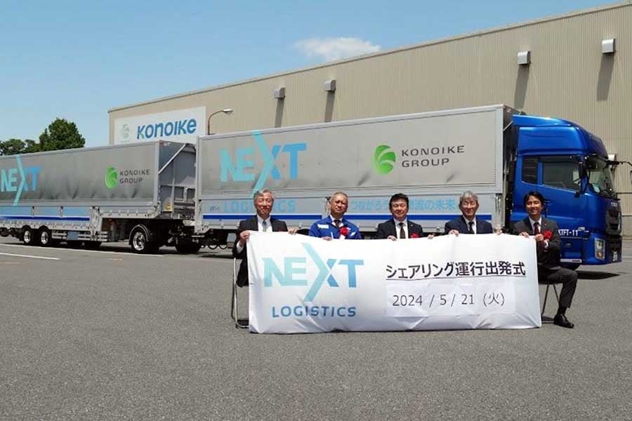 鴻池運輸とネクスト・ロジスティクス・ジャパンは、群馬県邑楽郡と京都府城陽市を結ぶダブル連結トラックの運行を開始した（画像：坂田良平）