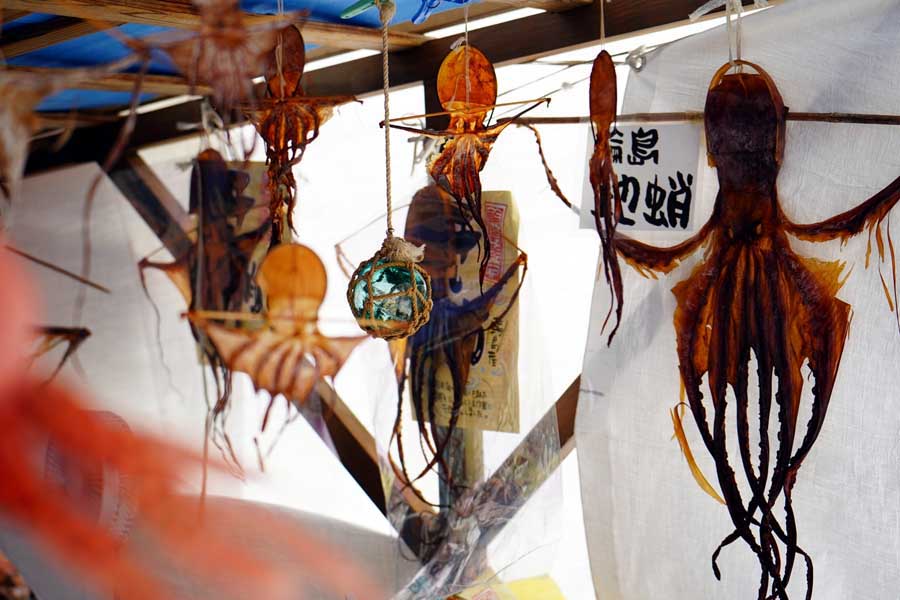 在りし日の輪島朝市の様子（画像：写真AC）