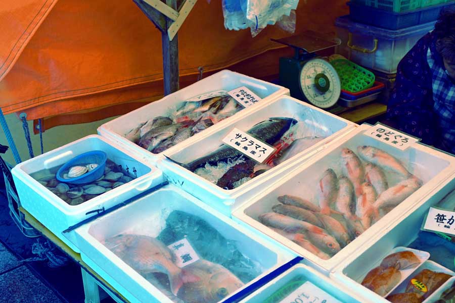 在りし日の輪島朝市の様子（画像：写真AC）