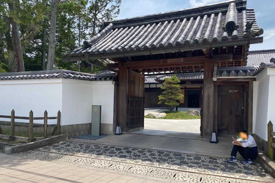 奈良公園にオープンした高級ホテルの紫翠ラグジュアリーコレクションホテル奈良（画像：高田泰）