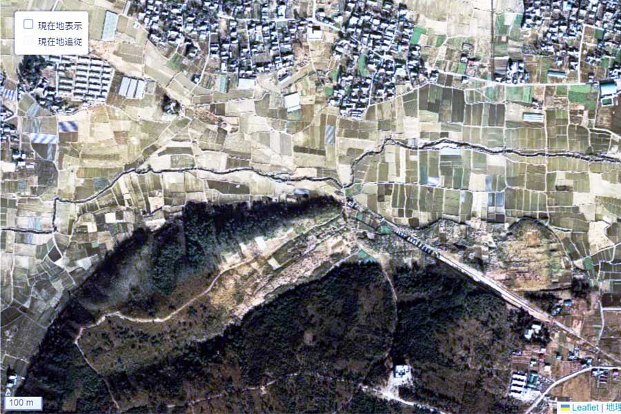 1975年頃に撮影された「本庄早稲田駅」周辺の航空写真（画像：国土地理院）