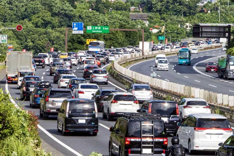 視認性が高まるデイライト（画像：写真AC）