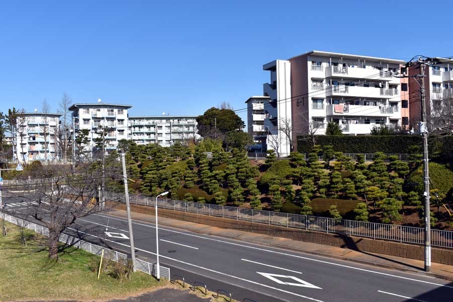 京成八千代台駅が最寄りの花見川団地。中心エリアから駅まで約2km離れている(画像:大塚良治)