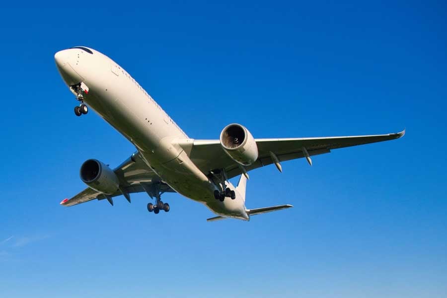 飛行機(画像:写真AC)