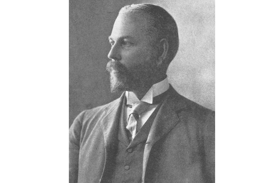 米国の東洋学者だったアーネスト・フェノロサ