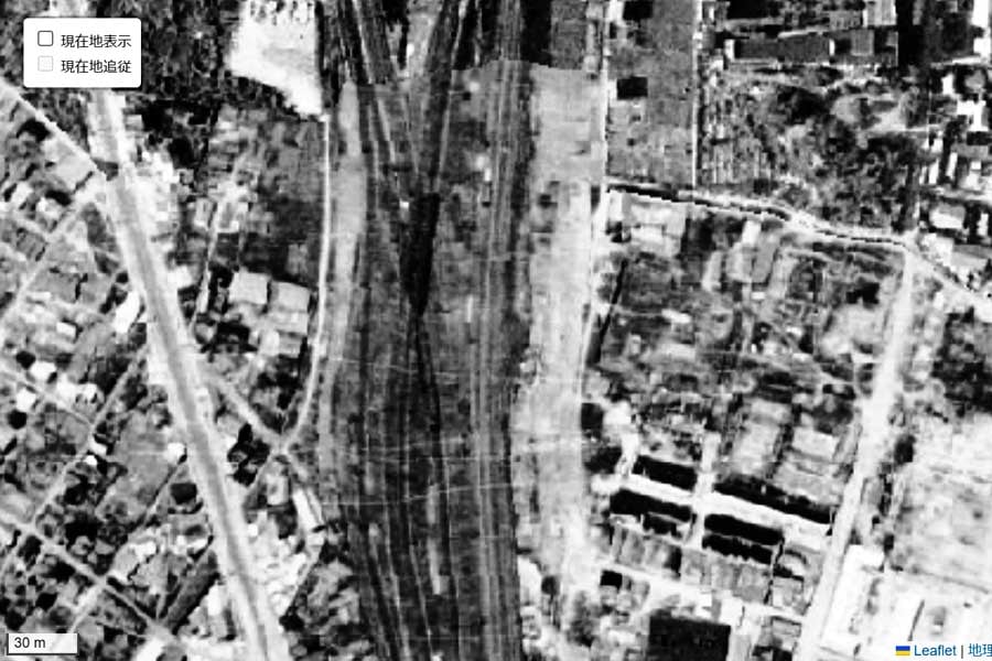 1947年頃に撮影された「西武新宿駅」周辺の航空写真（画像：国土地理院）