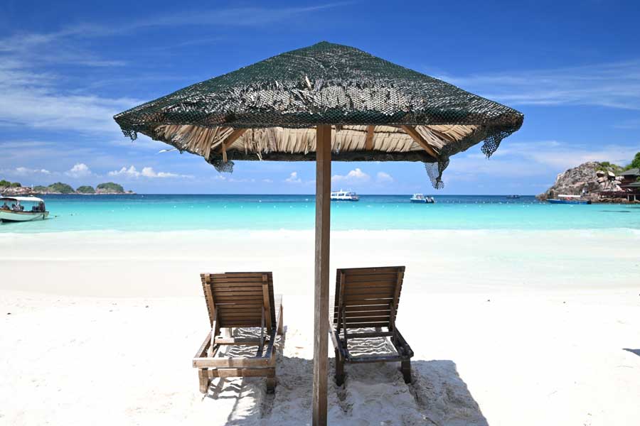 海外旅行のイメージ（画像：写真AC）