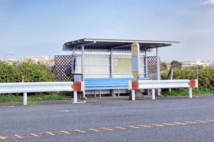バス停（画像：写真AC）