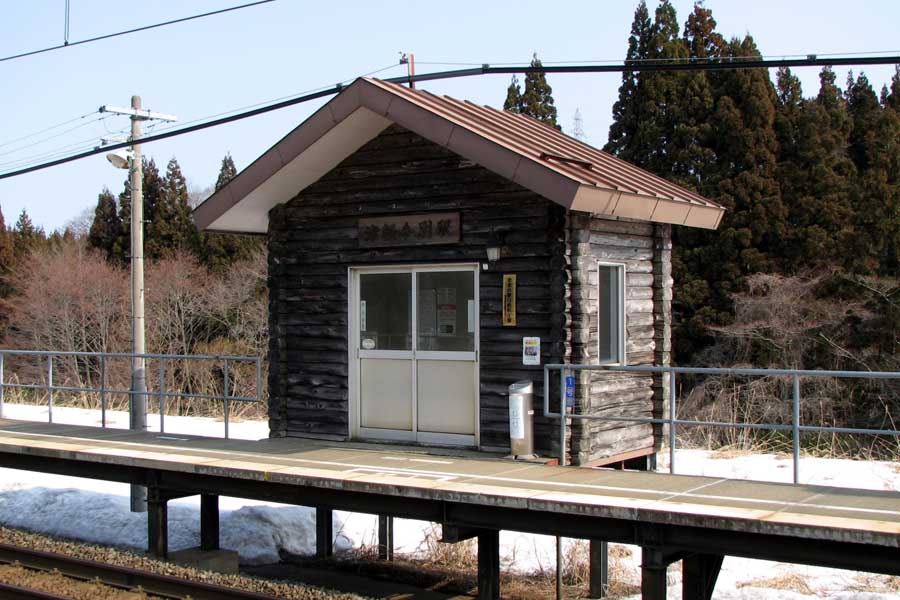 在りし日の「津軽今別駅」（画像：写真AC）