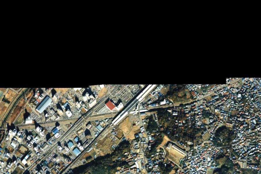 1990年頃の新横浜駅周辺の航空写真（画像：国土地理院）