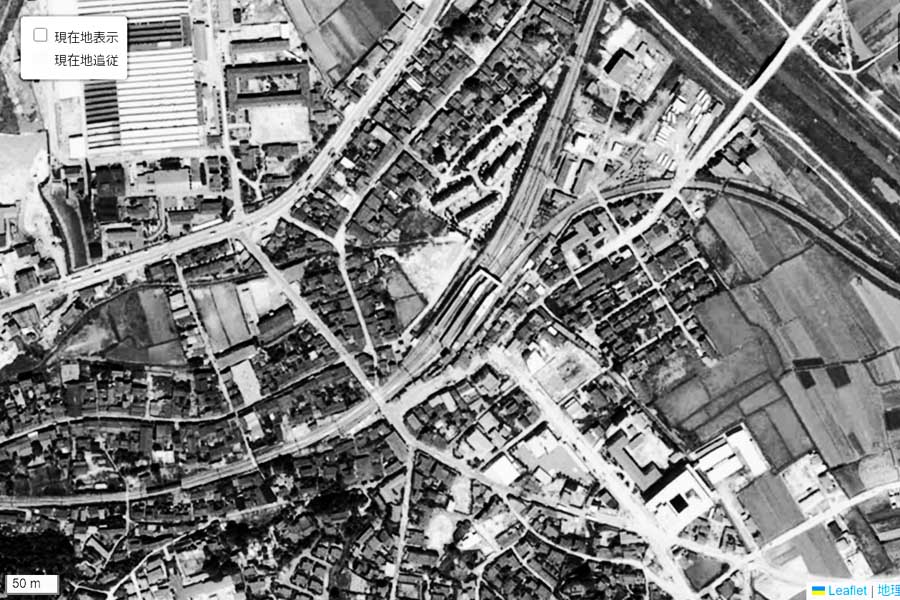 1963年頃に撮影された「枚方市駅」周辺の航空写真（画像：国土地理院）