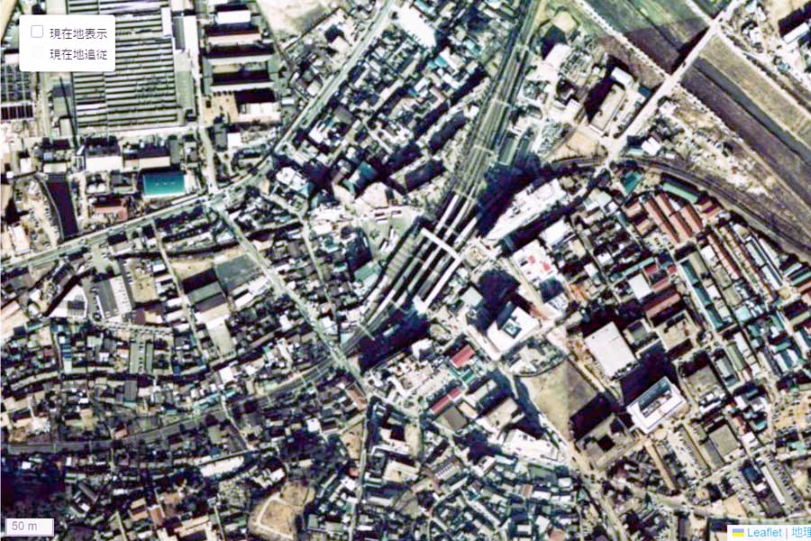 1975年頃に撮影された「枚方市駅」周辺の航空写真（画像：国土地理院）