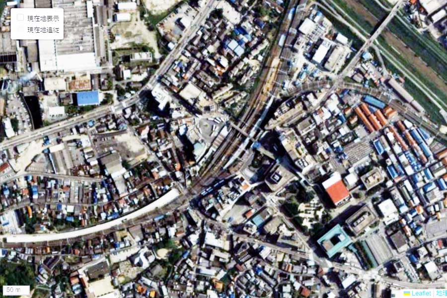 1985年頃に撮影された「枚方市駅」周辺の航空写真（画像：国土地理院）