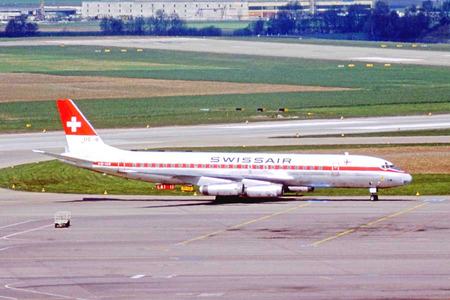 1979年、チューリッヒ空港でのスイス航空のダグラスDC-8-62。DC-8シリーズは1960年からスイス航空に就航していた（画像：RuthAS ）