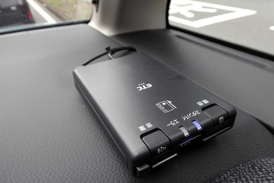 車内に設置されたETC車載器（画像：写真AC）