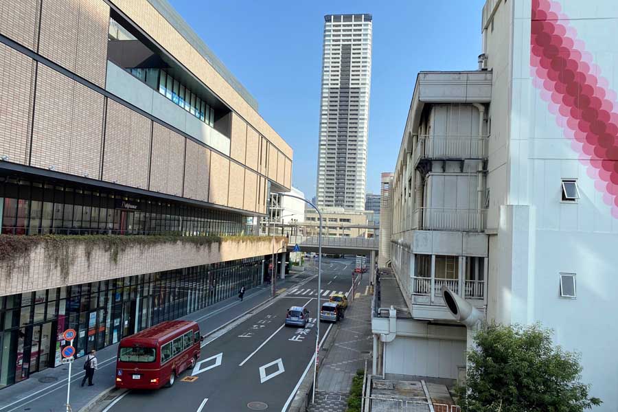 タワーマンションも登場した千里中央駅周辺（画像：高田泰）