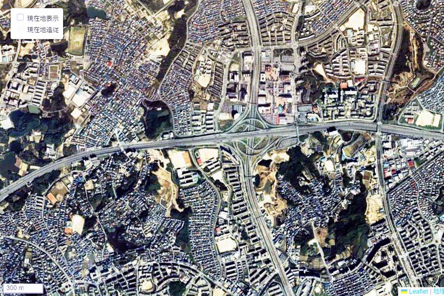 1980年頃に撮影された「千里中央駅」周辺の航空写真（画像：国土地理院）