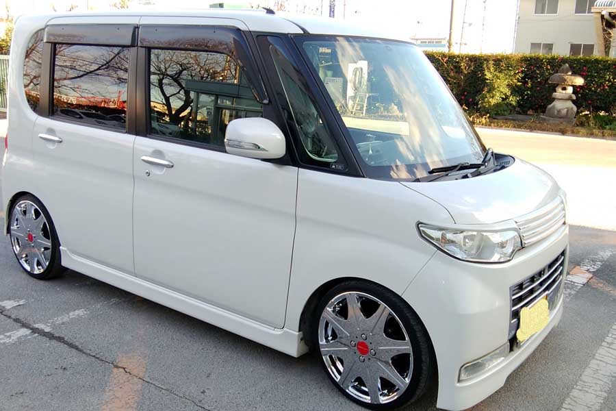 軽自動車（画像：写真AC）